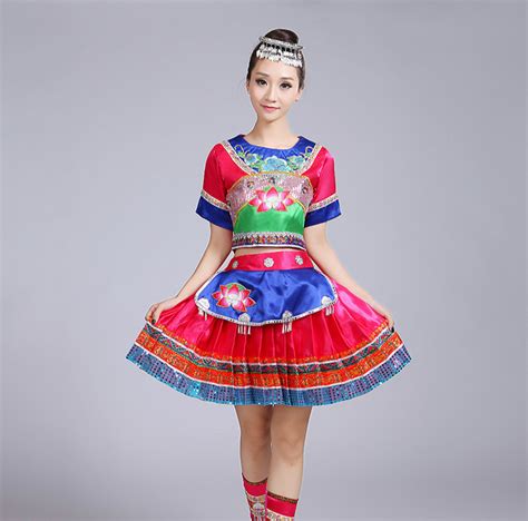 苗族服飾女裝圖片,苗族服飾女裝圖片簡筆畫縮略圖