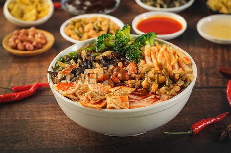 螺螄粉是什么材料做的,螺螄粉是什么材料做的那么臭縮略圖