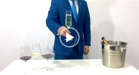 紅酒開瓶方法,紅酒開瓶方法大全縮略圖