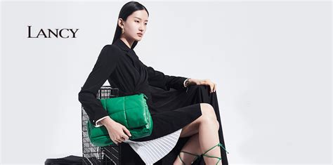 朗姿女裝屬于什么檔次的品牌(中國十大女裝品牌排行榜10強)縮略圖
