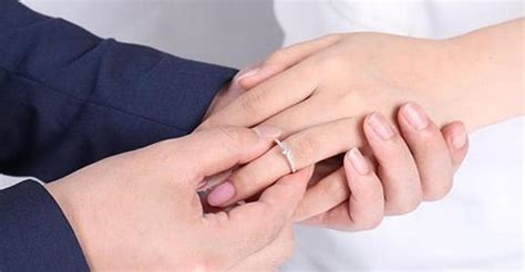 婚戒的正確戴法男女(男女婚戒的正確戴法)縮略圖