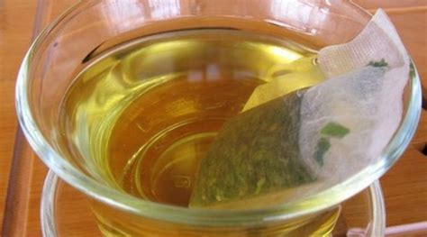 黃梔子泡水喝的功效與禁忌(黃梔子泡水喝的功效與作用)縮略圖