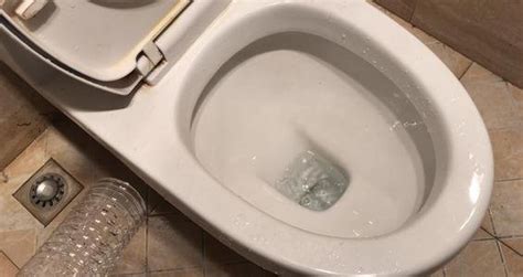 箭牌馬桶沖水無力怎么處理(箭牌智能馬桶沖水無力怎么處理)縮略圖