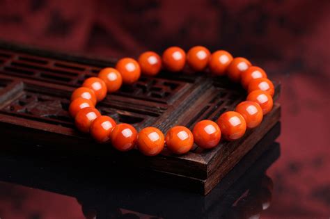 南紅瑪瑙(南紅瑪瑙的作用與功效)縮略圖