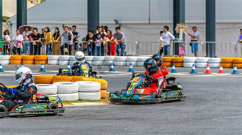 卡丁車游樂場需要哪些證件(室外卡丁車場地投資多少錢)縮略圖