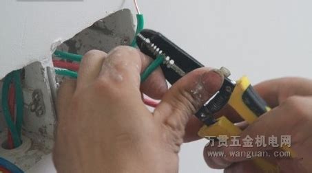 插頭壞了怎么換新插頭(插頭壞了怎么換新插頭視頻)縮略圖