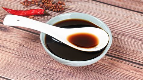 老抽的功效與作用,老抽和生抽區別縮略圖