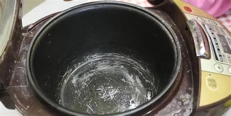 電飯鍋涂層掉了鍋還能用嗎(電飯鍋涂層掉了鍋還能用嗎視頻我是大醫生)縮略圖