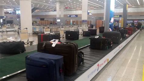 飛機托運行李箱有什么規定(飛機托運行李箱有什么規定尺寸嗎)縮略圖