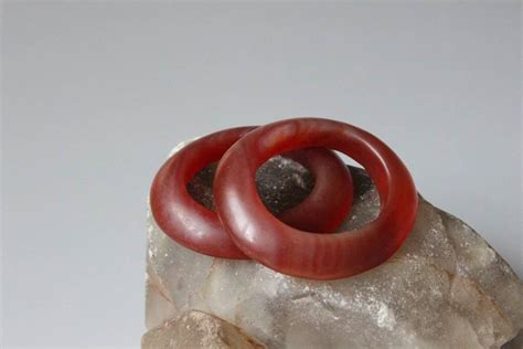 纏絲瑪瑙的價(jià)格是多少(纏絲瑪瑙多少錢)縮略圖