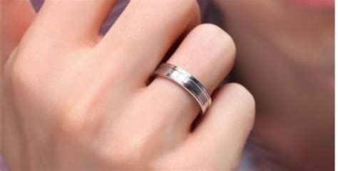 金戒指的戴法和講究縮略圖