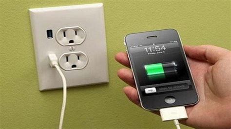 充電器一直插在電源上可以嗎,手機充電器一直插在電源上可以嗎縮略圖