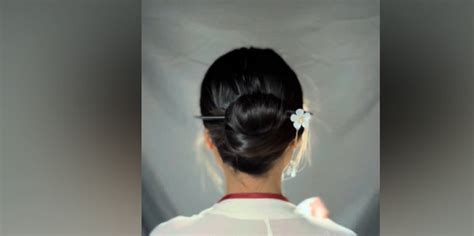 簪子盤頭最簡單的方法,簪子盤頭最簡單的方法視頻縮略圖