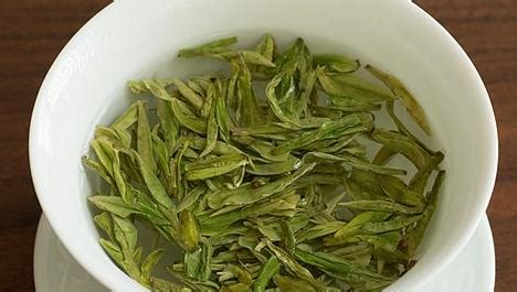 龍井茶的功效與作用(龍井茶的功效與作用及禁忌)縮略圖
