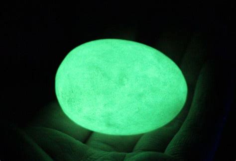 夜光石值錢嗎(夜光石值錢嗎圖文)縮略圖