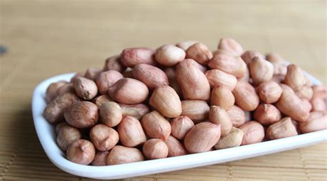 生花生米的功效與害處,生花生米的功效與害處有哪些縮略圖