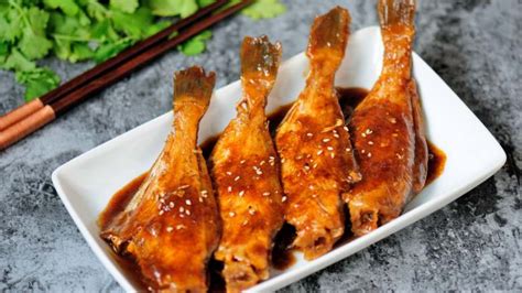 剝皮魚和耗兒魚的區別(和剝皮魚很像的一種魚)縮略圖