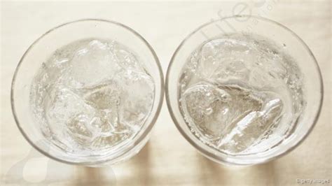 氣泡水對身體有害嗎(氣泡水有害健康嗎)縮略圖