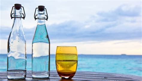 礦泉水和純凈水哪個適合長期飲用,礦泉水和純凈水哪個適合長期飲用 知乎縮略圖