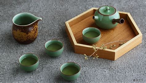 龍泉青瓷茶具價格表(正品龍泉青瓷茶具價格)縮略圖