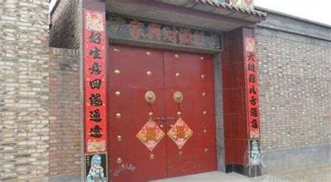 大門最旺的顏色(農村大門圖片大全)縮略圖