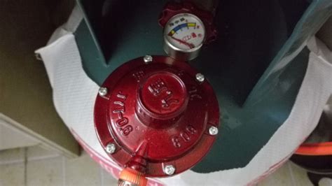煤氣罐減壓閥的正確擰法圖片視頻,煤氣罐接頭的正確擰法圖片縮略圖