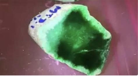 緬甸翡翠原石怎樣,緬甸翡翠原石怎樣購買縮略圖
