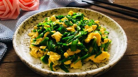雞蛋干配什么菜炒好吃(雞蛋干涼拌怎么做好吃)縮略圖