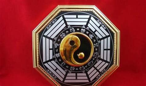 八卦鏡怎么掛正確(八卦鏡怎么掛正確的掛法)縮略圖
