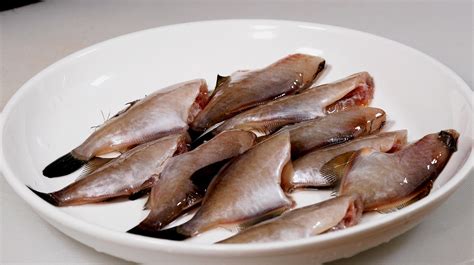 剝皮魚的做法(剝皮魚的做法和視頻)縮略圖