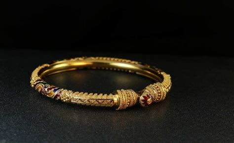 金手鐲買什么樣式比較好(金手鐲買什么樣式比較好女士)縮略圖