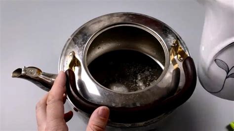 水壺里的水垢怎么能清除掉,水壺頑固水垢怎么清除最快縮略圖