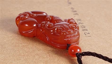 紅玉髓什么人不能戴,梵克雅寶項鏈回收能賣多少錢縮略圖