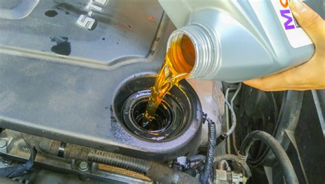 汽車機(jī)油少了會(huì)出現(xiàn)什么情況,汽車機(jī)油少了會(huì)出現(xiàn)什么情況呢縮略圖
