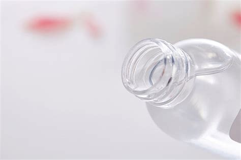 卸妝水可以帶上地鐵嗎(卸妝水可以帶上地鐵嗎500ml)縮略圖