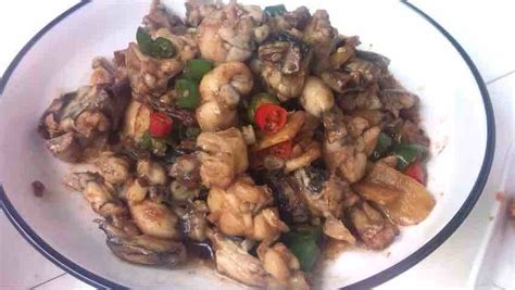 干鍋牛蛙怎么做好吃又嫩視頻,干鍋牛蛙怎么做好吃又嫩縮略圖