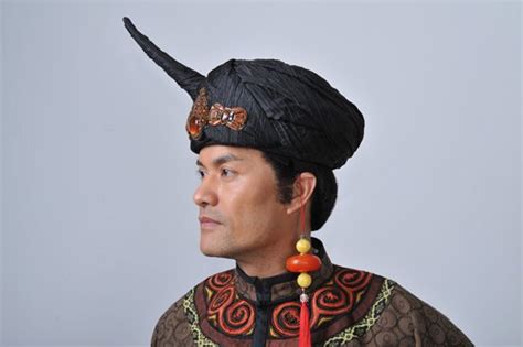 彝族服飾男裝,彝族服飾男裝圖片縮略圖