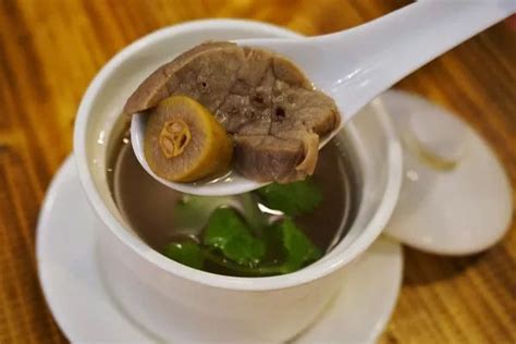 石橄欖加什么燉湯最好,石橄欖加什么燉湯最好止咳縮略圖