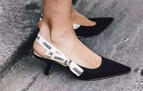 休閑鞋什么牌子最舒服,休閑鞋什么牌子最舒服男縮略圖