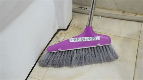 掃把為什么不能放在廚房,掃把為什么不能放在廚房里面縮略圖