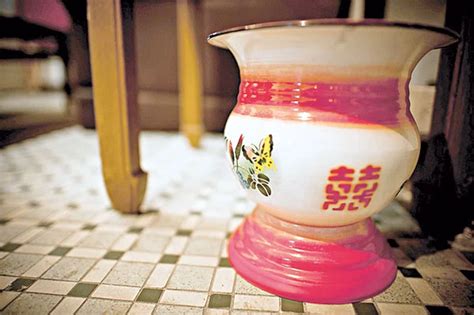 痰盂是干什么的(痰盂是干什么的東西)縮略圖