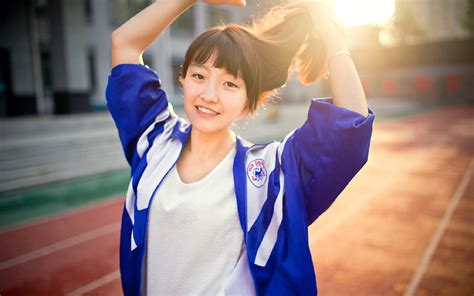 校服女學生(校服女學生初中)縮略圖