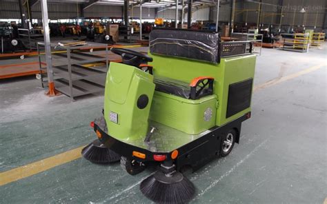 掃地車電動清掃車(掃地車電動清掃車排行)縮略圖