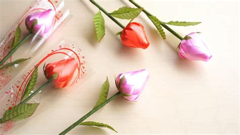 絲帶玫瑰花(絲帶玫瑰花手工制作教程)縮略圖