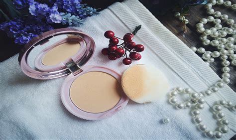 粉餅和散粉哪個更好用,粉餅和散粉哪個更好用混油皮縮略圖