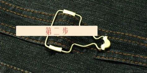 背帶褲的卡扣怎么安裝(背帶褲的卡扣怎么安裝只有一個扣子)縮略圖