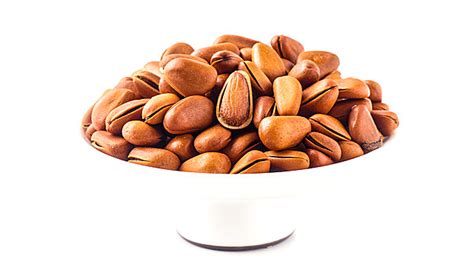 松子吃了有什么好處和壞處,巴西松子吃了有什么好處和壞處縮略圖
