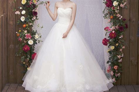 中式婚紗多少錢(qián)一套,中式婚紗多少錢(qián)一套新款縮略圖 中式婚紗多少錢(qián)一套,中式婚紗多少錢(qián)一套新款縮略圖