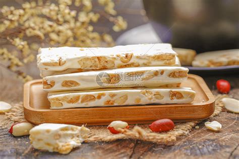 牛軋?zhí)浅远嗔藭?huì)怎樣,一天吃的牛軋?zhí)嵌嗔藭?huì)胖一斤嗎縮略圖 牛軋?zhí)浅远嗔藭?huì)怎樣,一天吃的牛軋?zhí)嵌嗔藭?huì)胖一斤嗎縮略圖