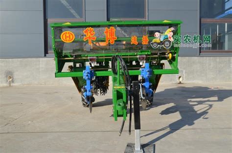 施肥機(jī)多少錢一臺(tái),施肥播種電動(dòng)兩用機(jī)多少錢一臺(tái)縮略圖